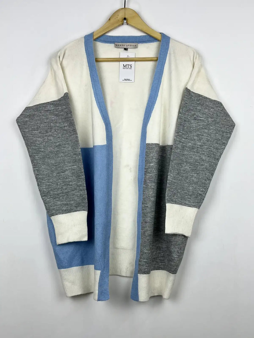 Buy online pre-used pre-loved 100% authentic & Original branded Rowen Avenue (LS-9431) available in Pakistan. Top international brands avilable.