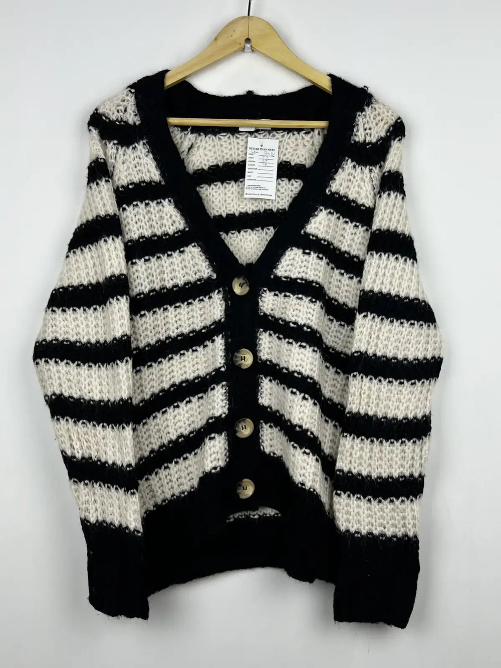 Buy online pre-used pre-loved 100% authentic & Original branded Papaya (LS-9436) available in Pakistan. Top international brands avilable.