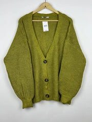 Buy online pre-used pre-loved 100% authentic & Original branded George (LS-9439) available in Pakistan. Top international brands avilable.