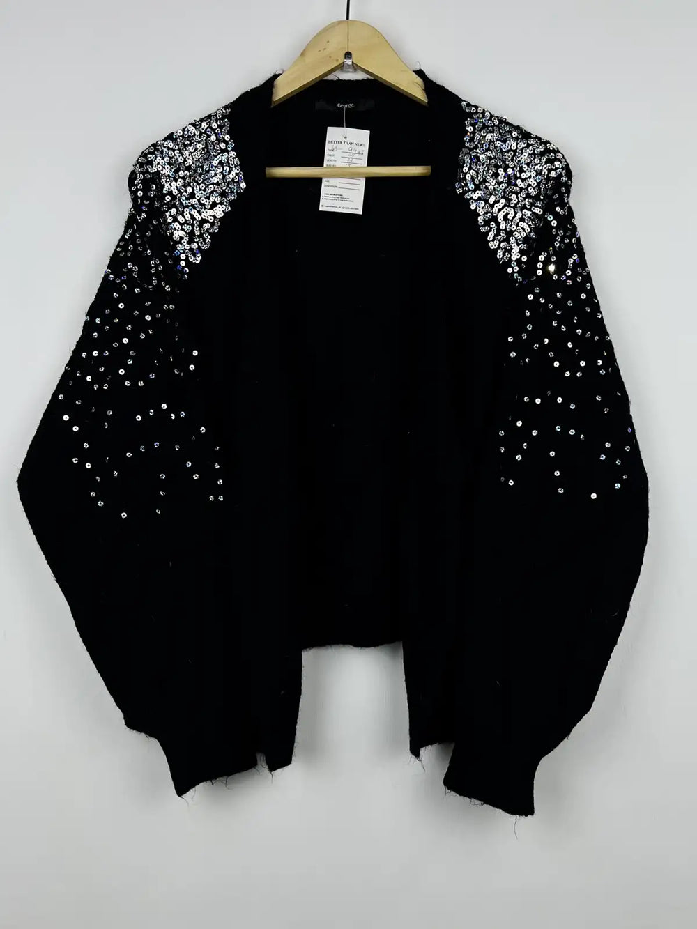 Buy online pre-used pre-loved 100% authentic & Original branded George (LS-9443) available in Pakistan. Top international brands avilable.