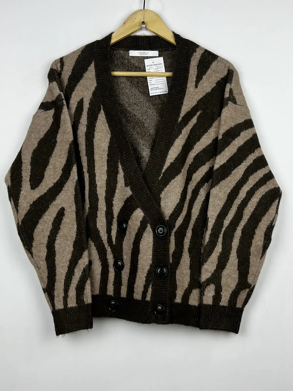 Buy online pre-used pre-loved 100% authentic & Original branded Michelle Keegan (LS-9447) available in Pakistan. Top international brands avilable.