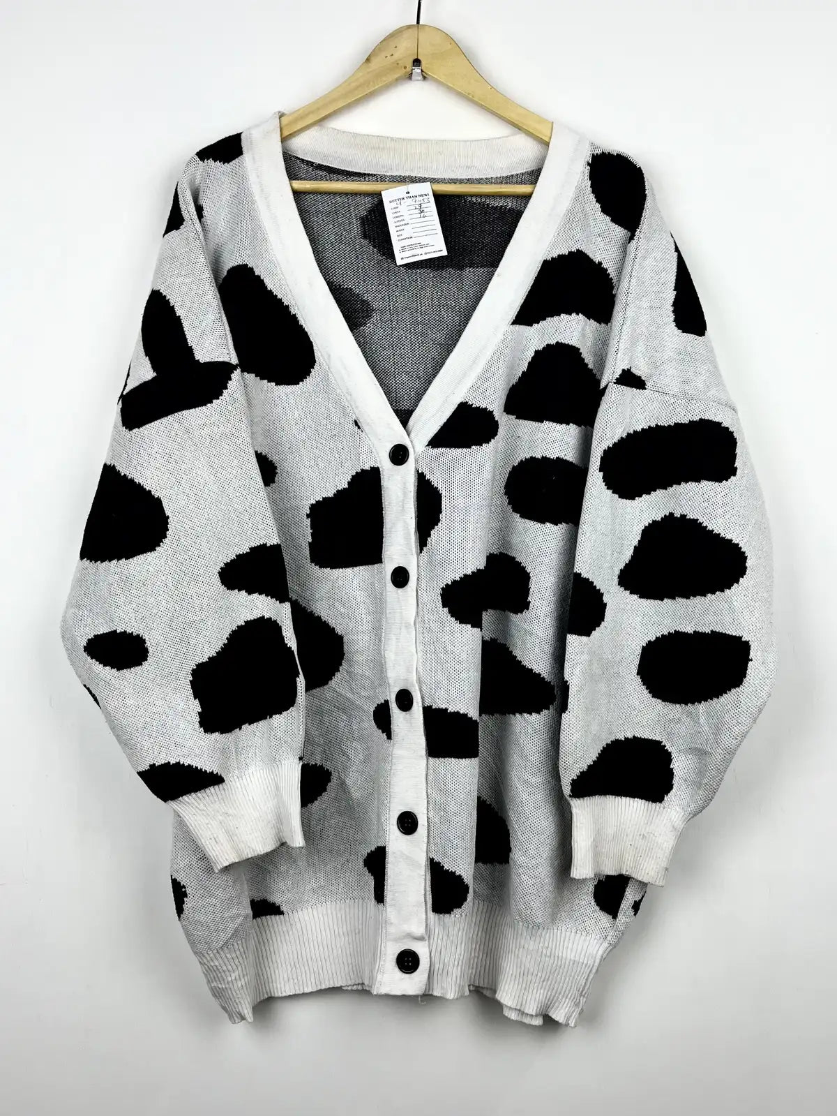 Buy online pre-used pre-loved 100% authentic & Original branded Unknown Brand (LS-9453) available in Pakistan. Top international brands avilable.