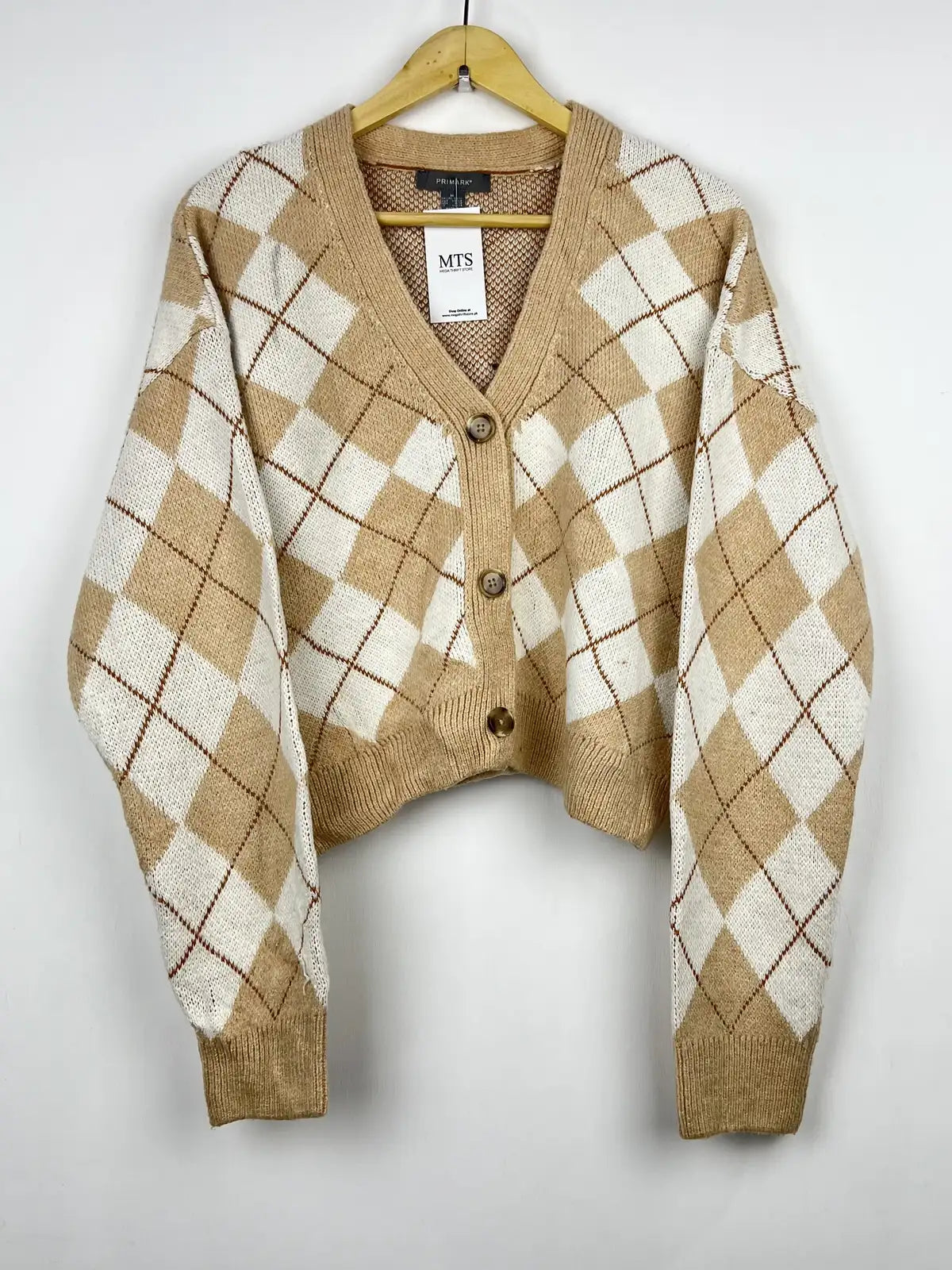 Buy online pre-used pre-loved 100% authentic & Original branded Primark (LS-9465) available in Pakistan. Top international brands avilable.