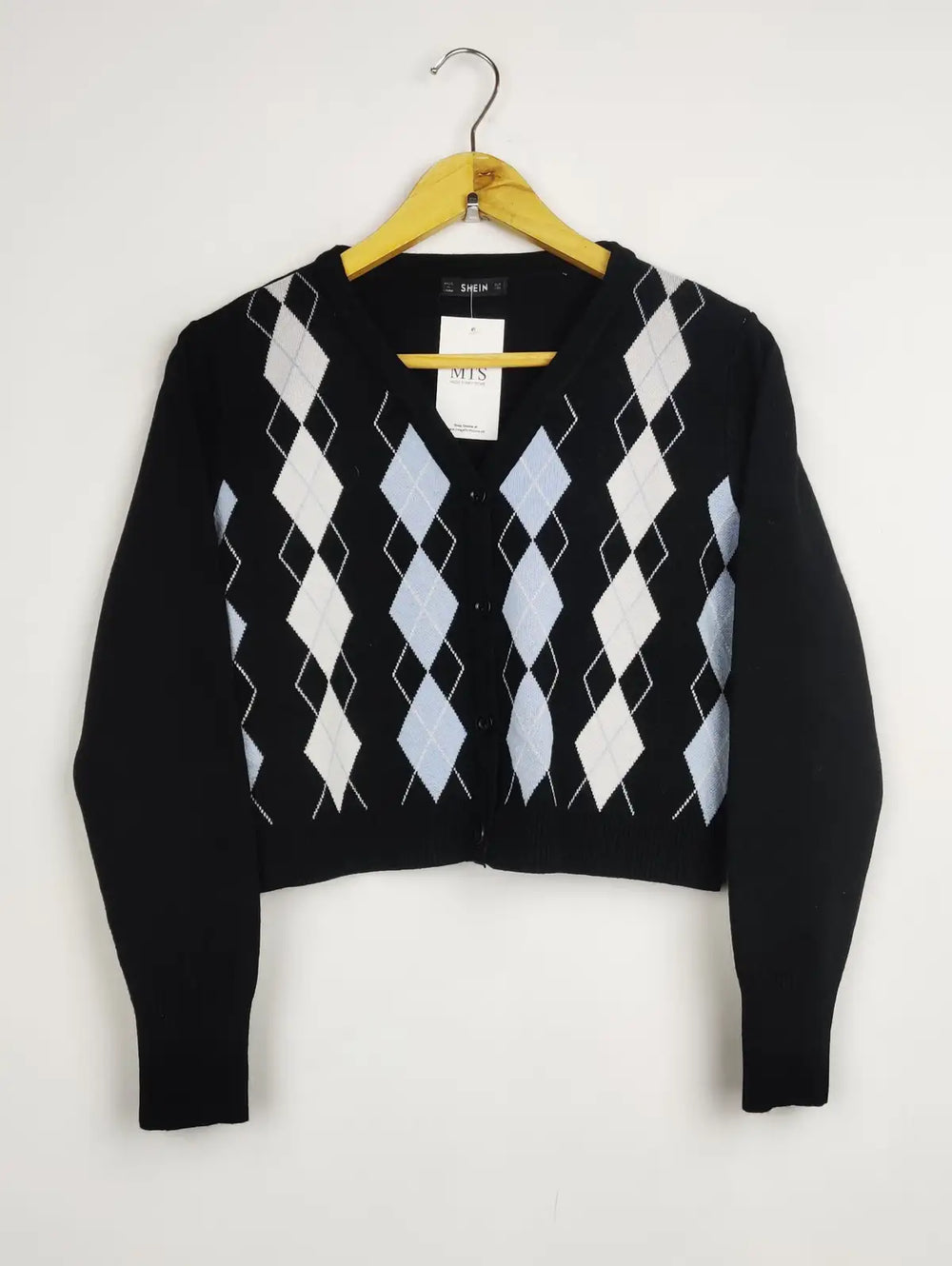 Buy online pre-used pre-loved 100% authentic & Original branded Shein (LS-9475) available in Pakistan. Top international brands avilable.