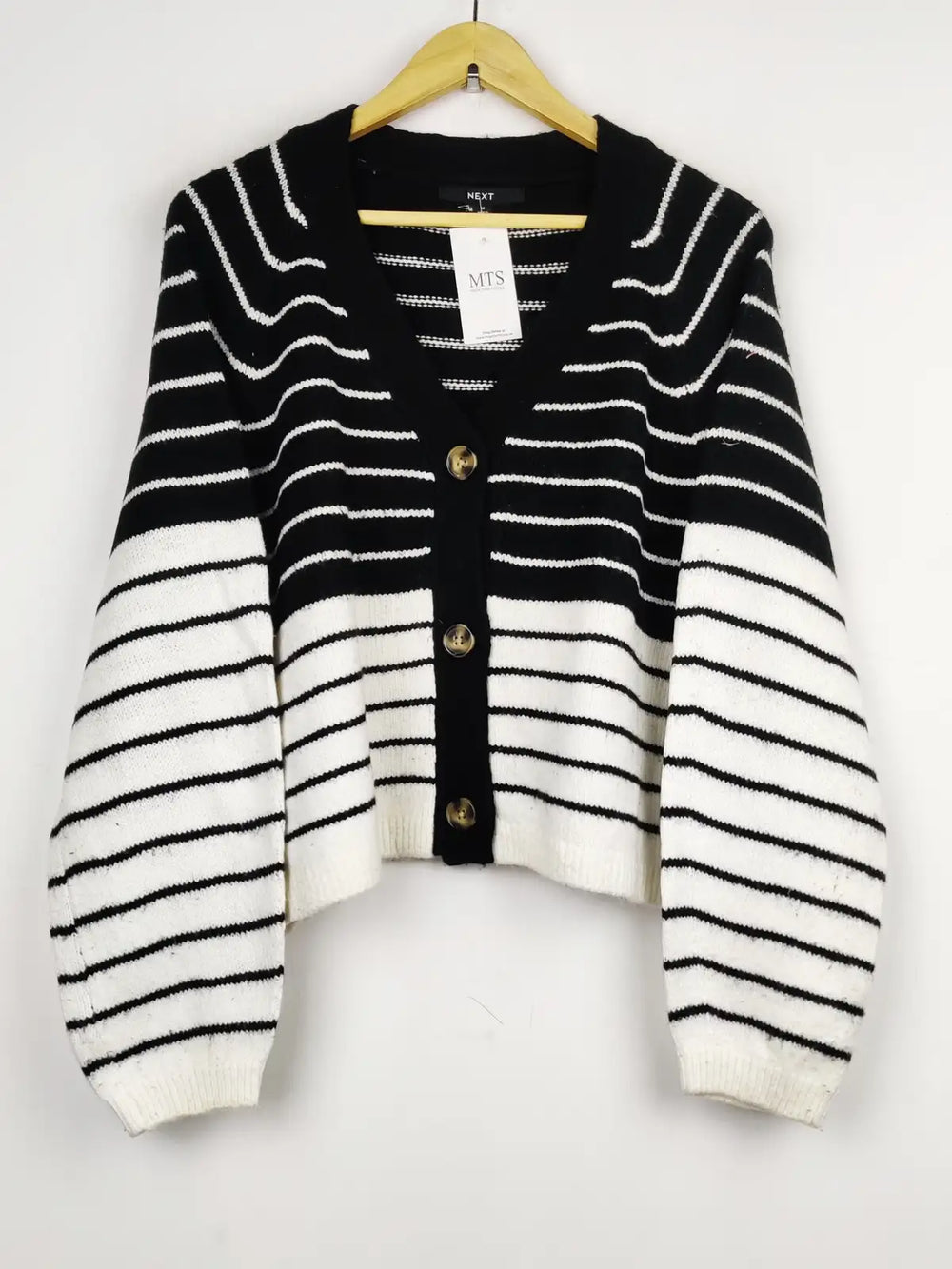 Buy online pre-used pre-loved 100% authentic & Original branded Next (LS-9565) available in Pakistan. Top international brands avilable.