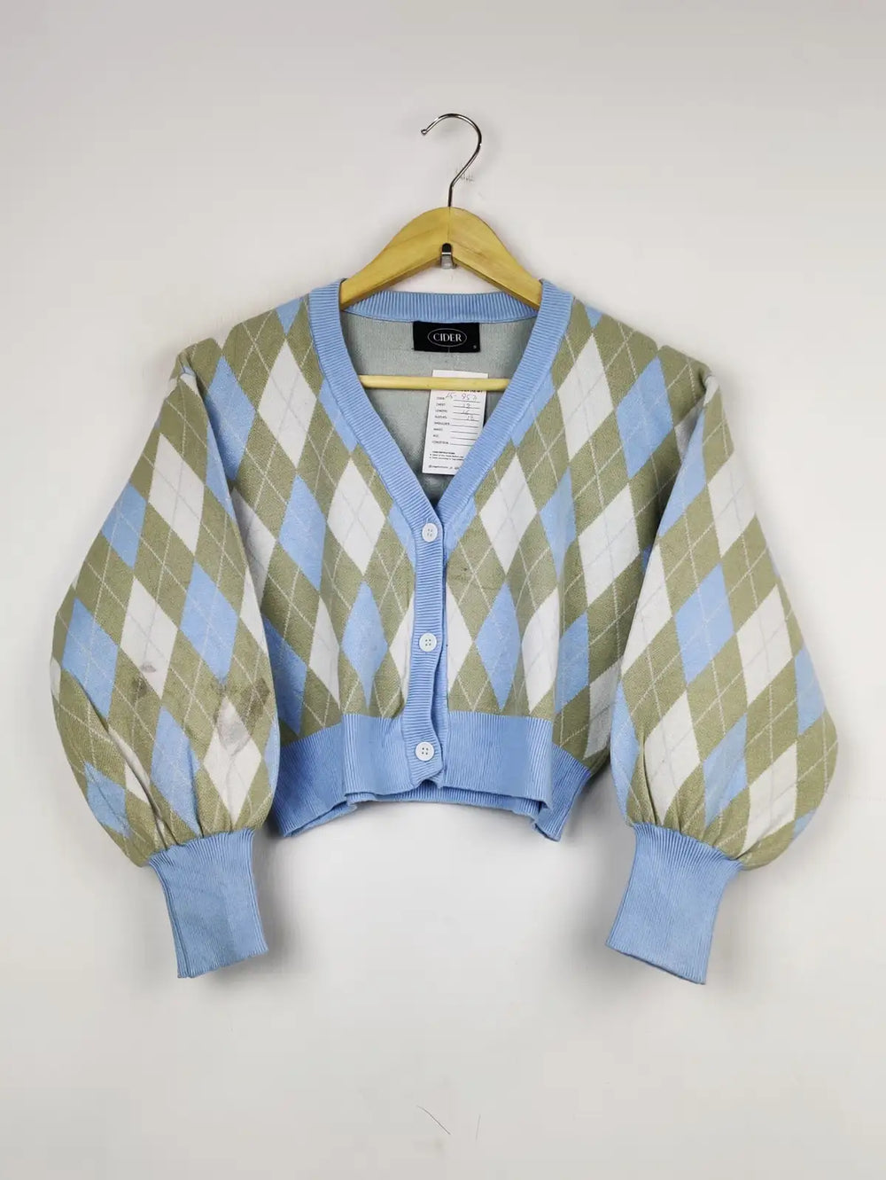 Buy online pre-used pre-loved 100% authentic & Original branded Cider (LS-9571) available in Pakistan. Top international brands avilable.