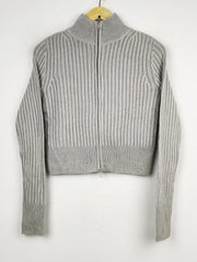 Buy online pre-used pre-loved 100% authentic & Original branded H&M (LS-9579) available in Pakistan. Top international brands avilable.