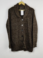 Buy online pre-used pre-loved 100% authentic & Original branded F&F (LS-9612) available in Pakistan. Top international brands avilable.