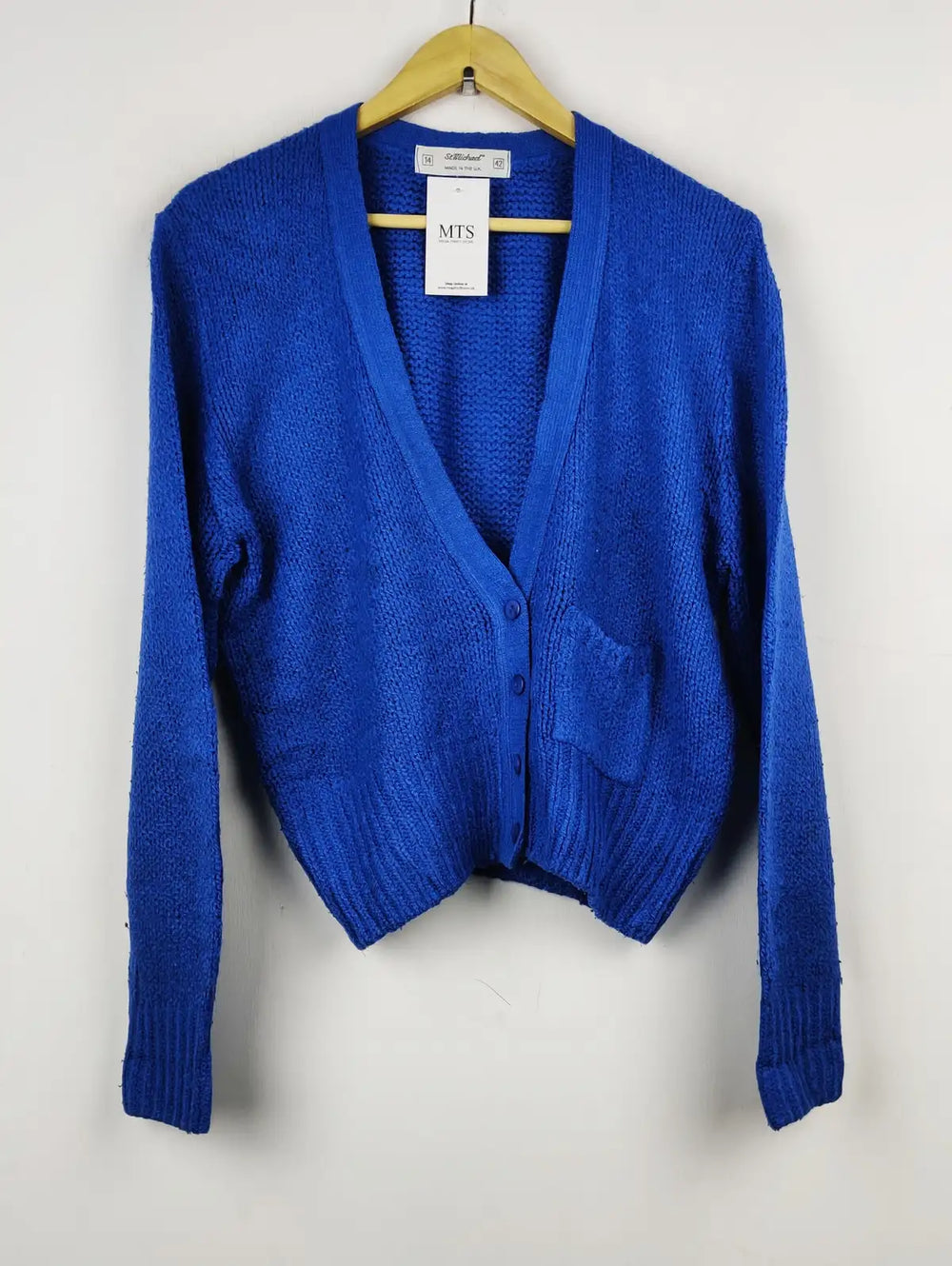 Buy online pre-used pre-loved 100% authentic & Original branded St Michael (LS-9768) available in Pakistan. Top international brands avilable.