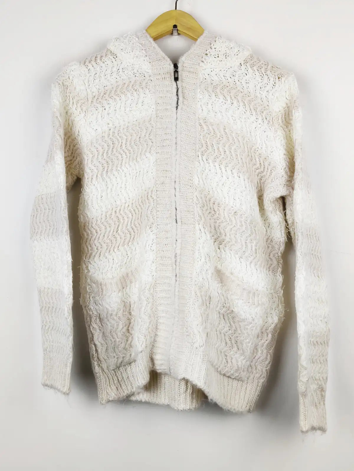 Buy online pre-used pre-loved 100% authentic & Original branded Per Una (LS-9798) available in Pakistan. Top international brands avilable.