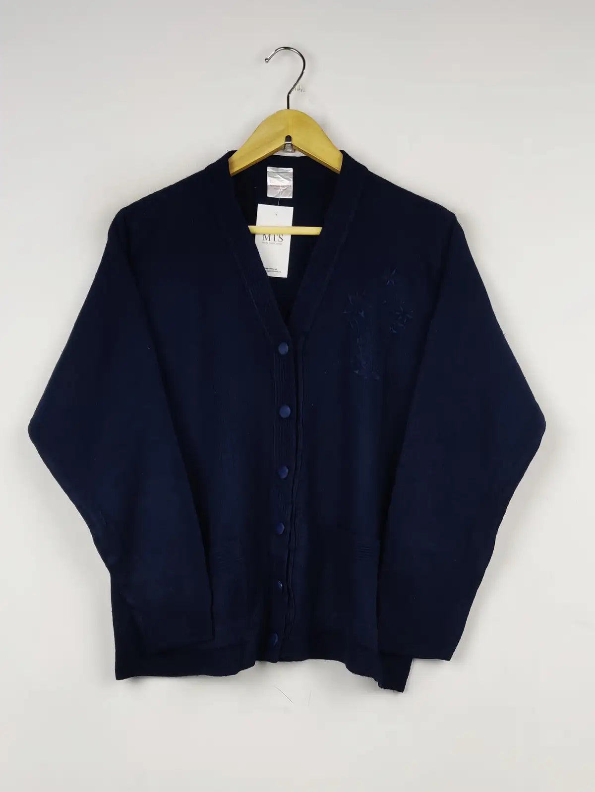 Buy online pre-used pre-loved 100% authentic & Original branded The Nicole Lewis (LS-9943) available in Pakistan. Top international brands avilable.