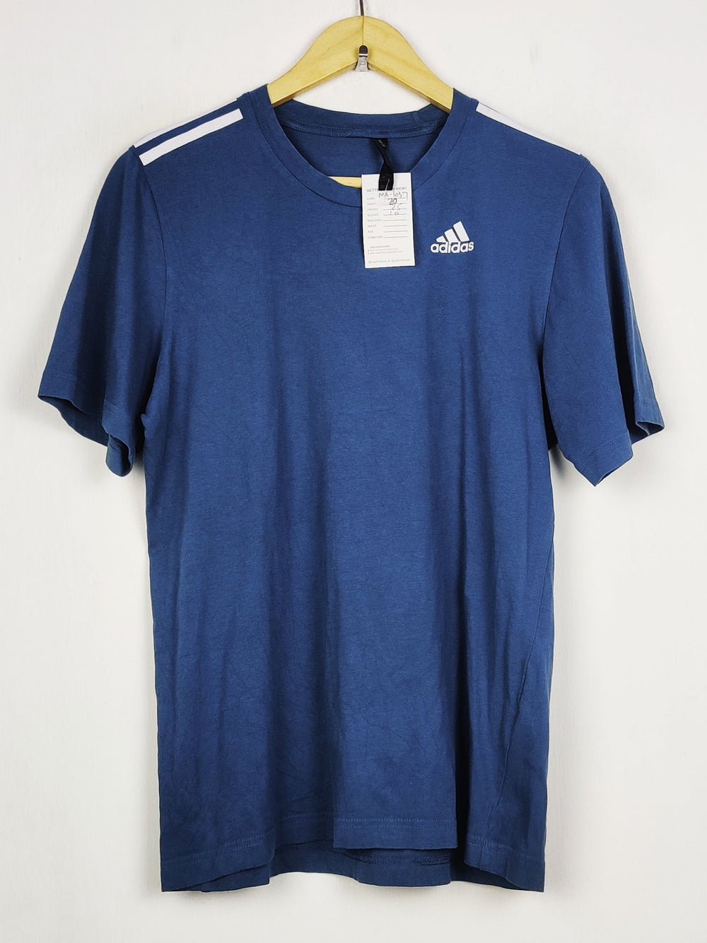 Buy online pre-used pre-loved 100% authentic & Original branded A.D.I.D.A.S (MA-1037) available in Pakistan. Top international brands avilable.