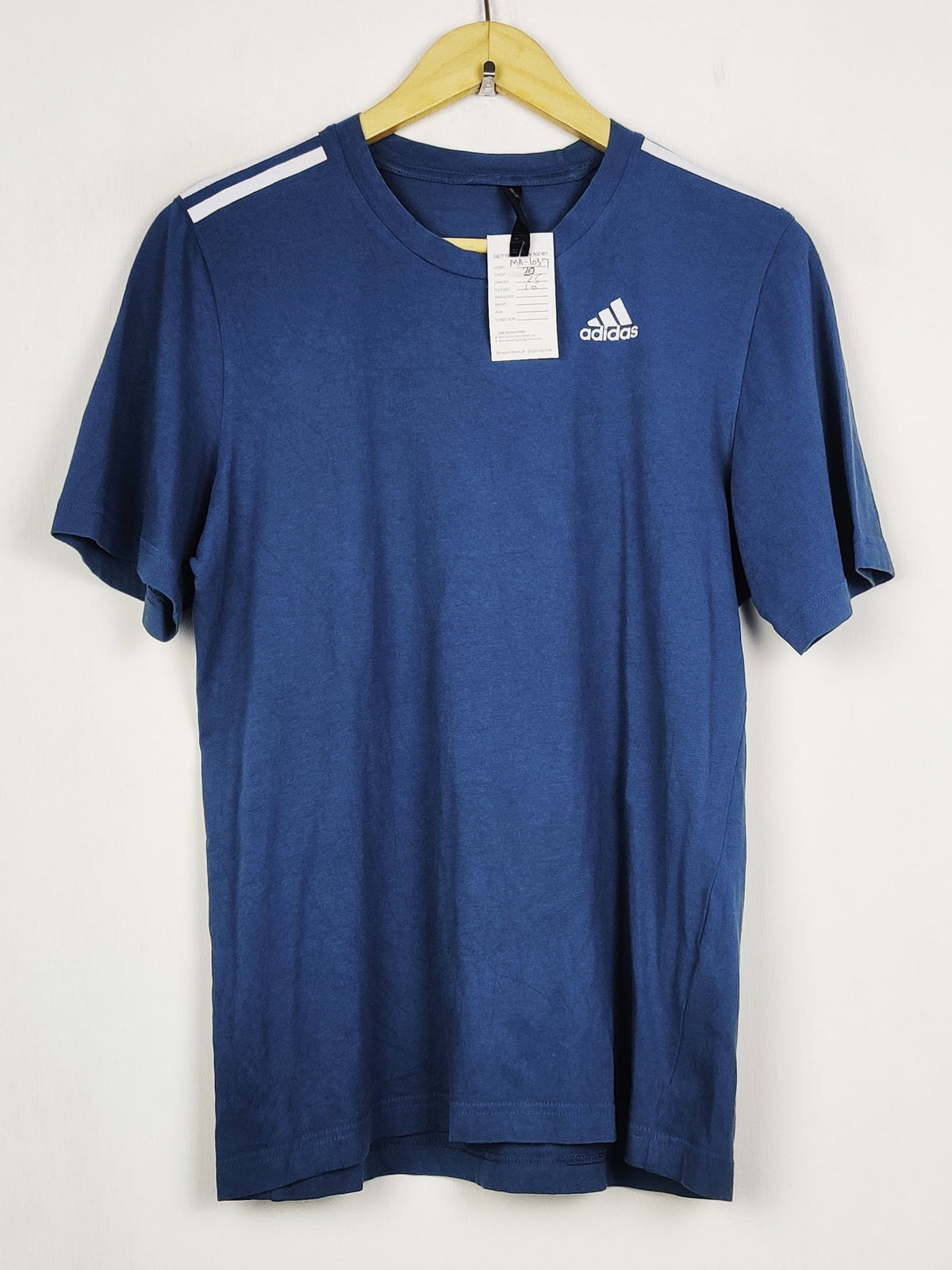 Buy online pre-used pre-loved 100% authentic & Original branded A.D.I.D.A.S (MA-1037) available in Pakistan. Top international brands avilable.