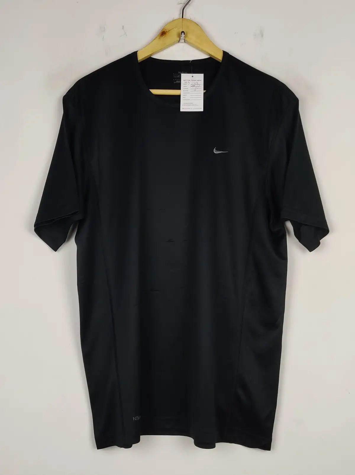 Buy online pre-used pre-loved 100% authentic & Original branded Unknown Brand (MA-142) available in Pakistan. Top international brands avilable.