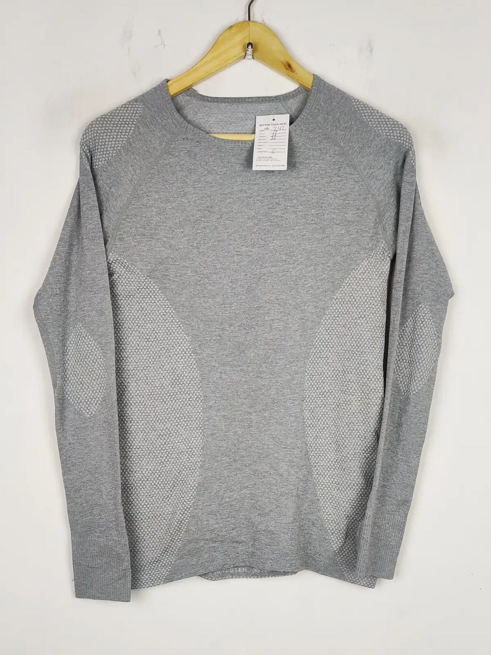Buy online pre-used pre-loved 100% authentic & Original branded Manuka Seamless (MA-242) available in Pakistan. Top international brands avilable.