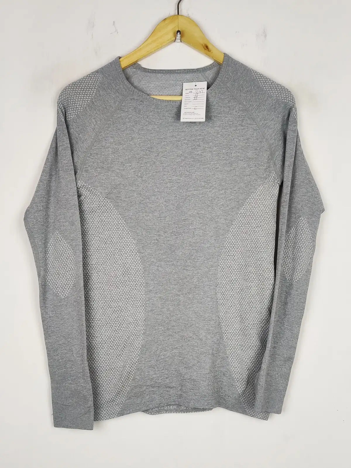 Buy online pre-used pre-loved 100% authentic & Original branded Manuka Seamless (MA-242) available in Pakistan. Top international brands avilable.