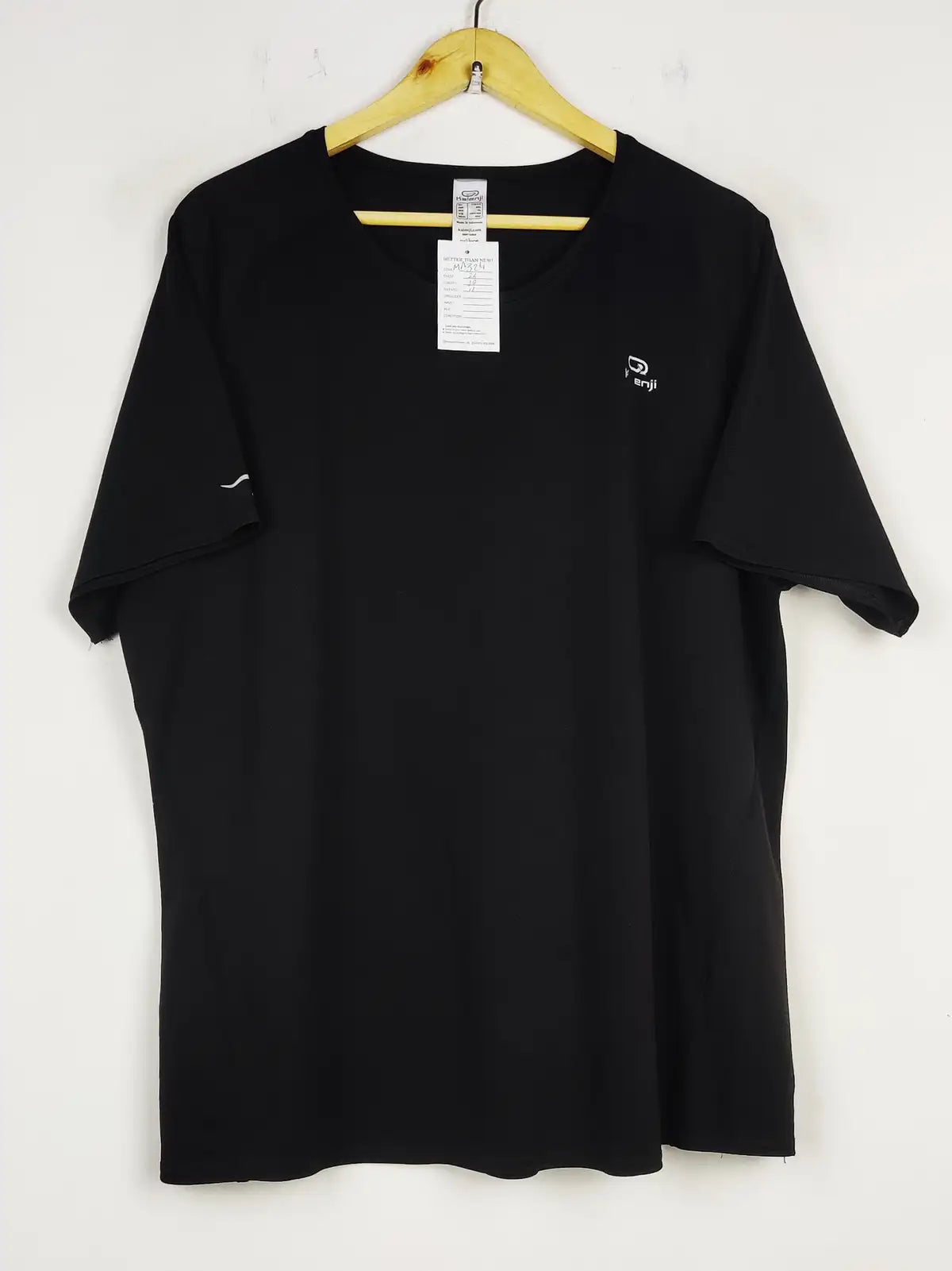 Buy online pre-used pre-loved 100% authentic & Original branded Kalenji (MA-324) available in Pakistan. Top international brands avilable.