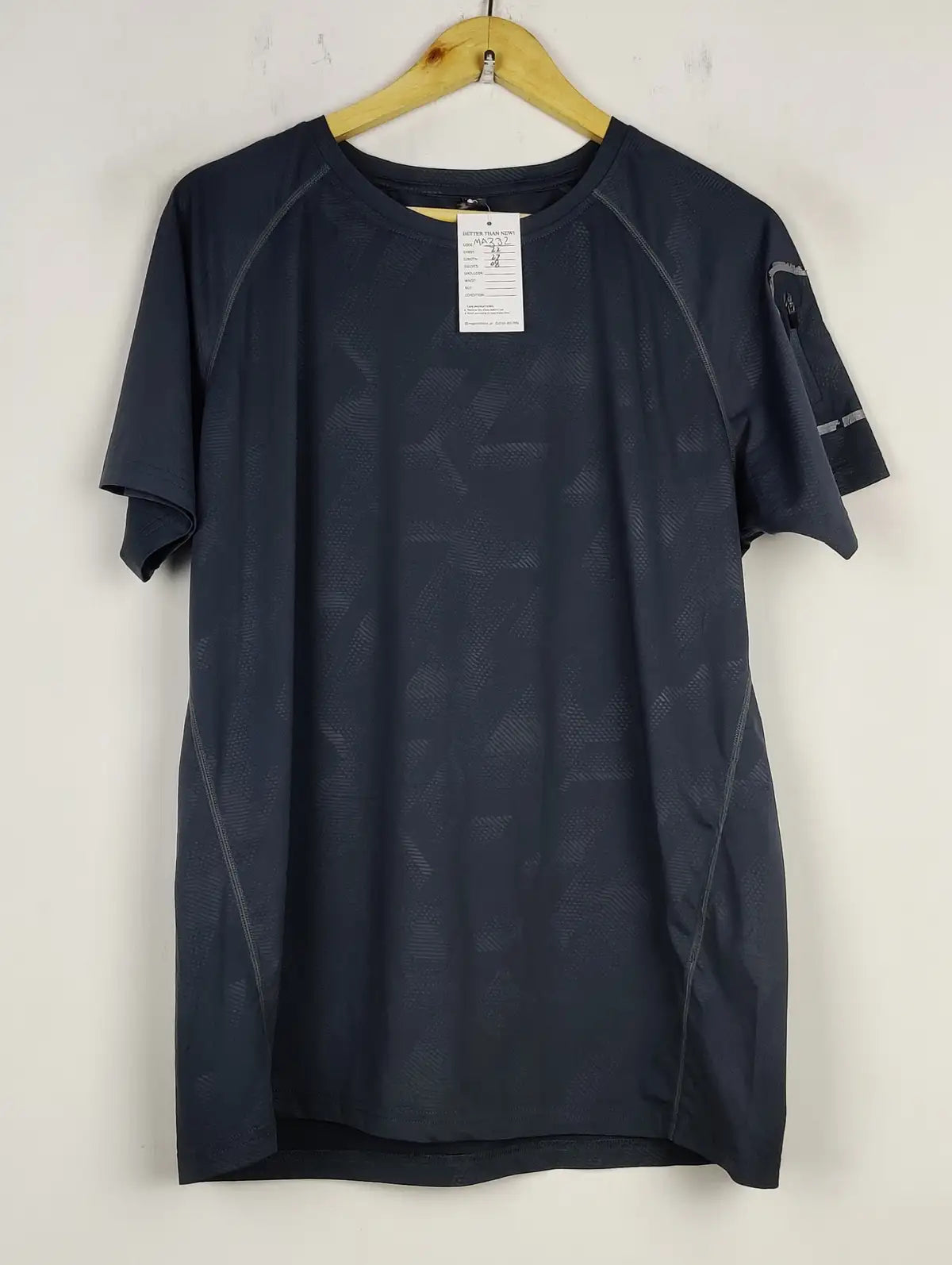Buy online pre-used pre-loved 100% authentic & Original branded Running (MA-332) available in Pakistan. Top international brands avilable.