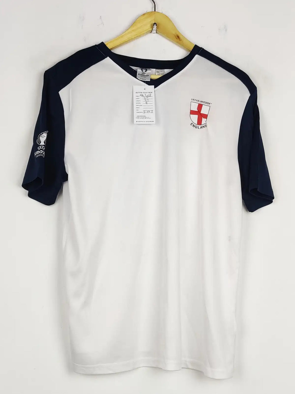 Buy online pre-used pre-loved 100% authentic & Original branded Unknown Brand (MA-368) available in Pakistan. Top international brands avilable.