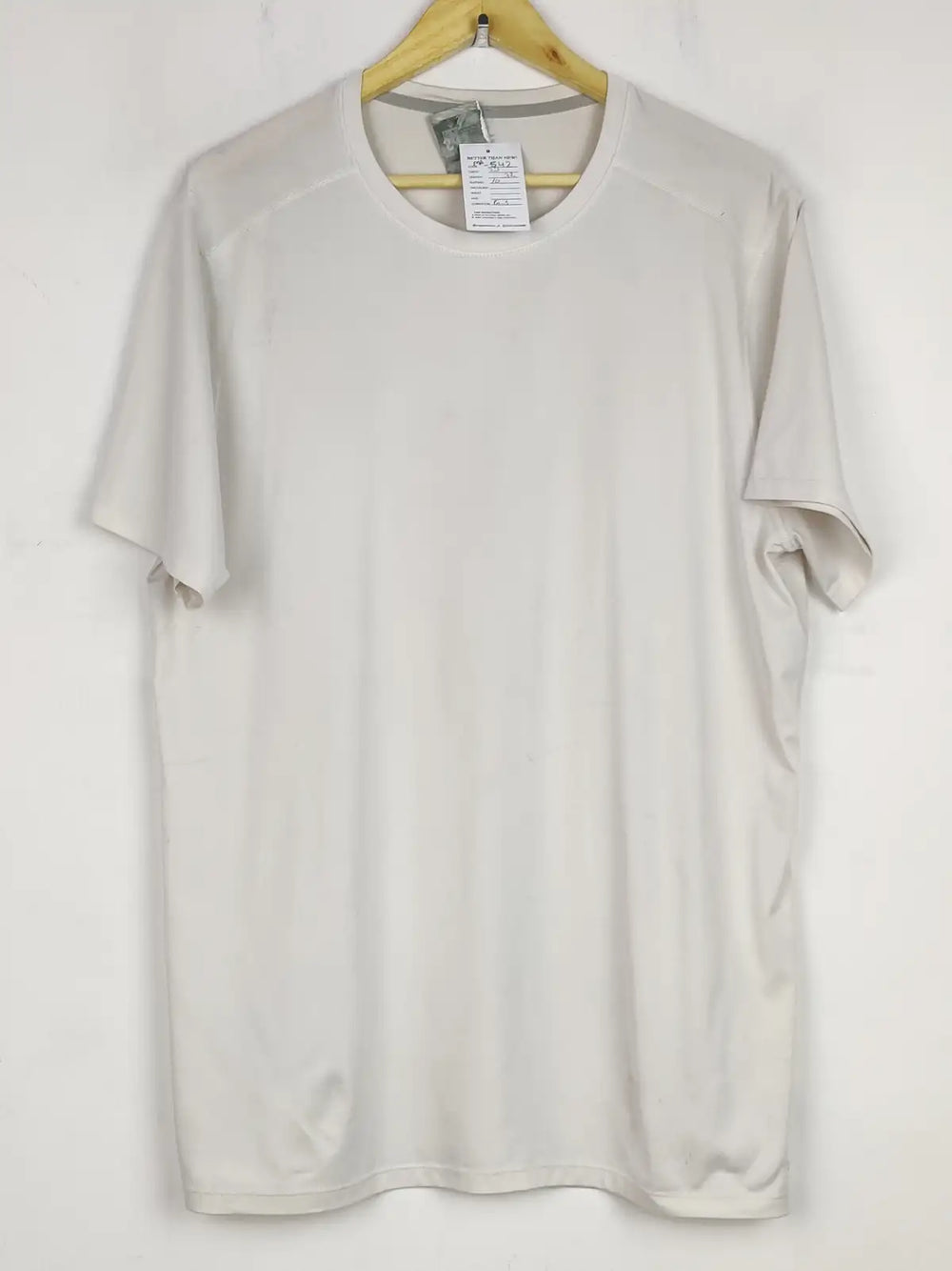 Buy online pre-used pre-loved 100% authentic & Original branded Dsg (MA-542) available in Pakistan. Top international brands avilable.