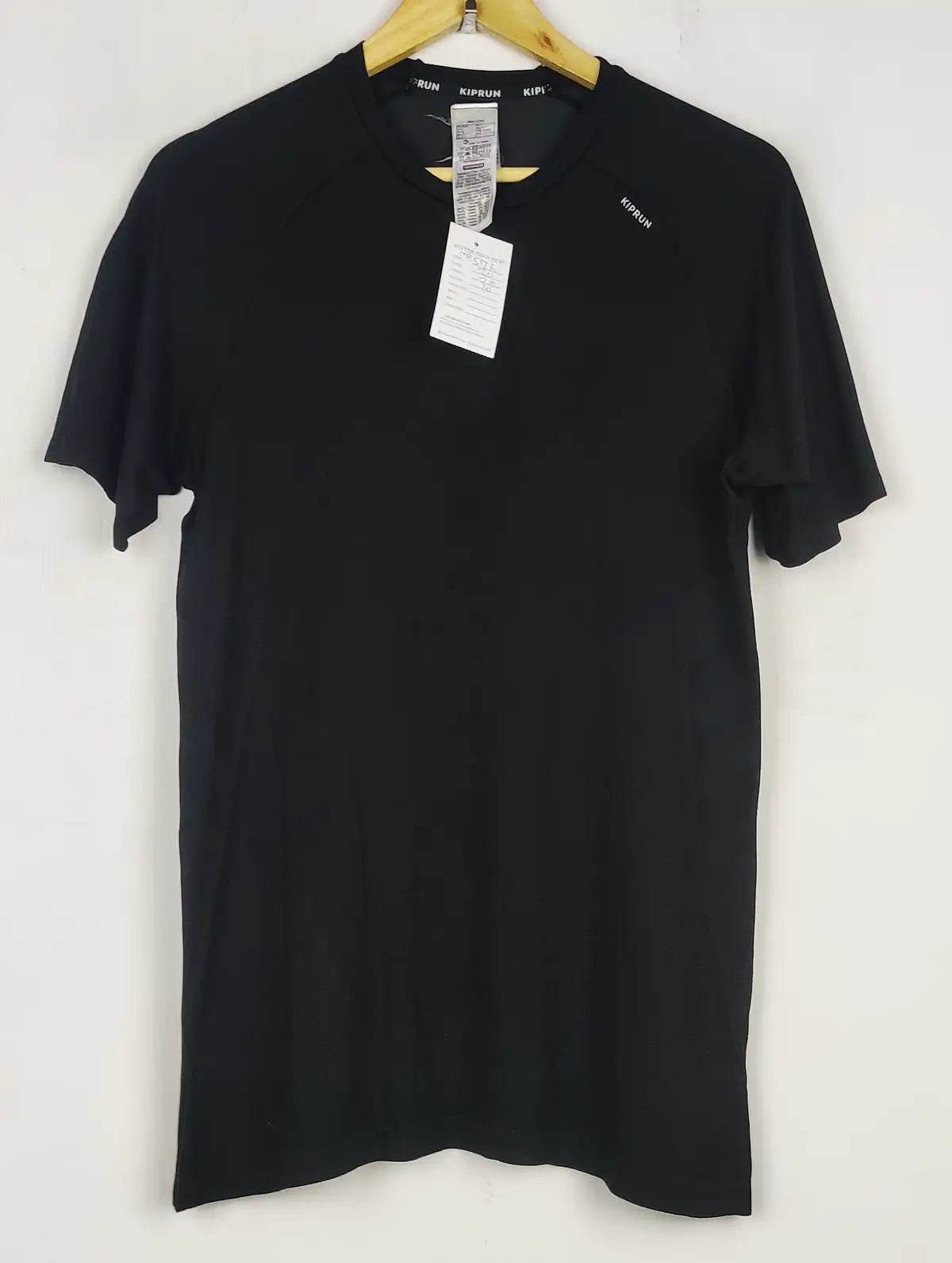Buy online pre-used pre-loved 100% authentic & Original branded Kiprun (MA-576) available in Pakistan. Top international brands avilable.