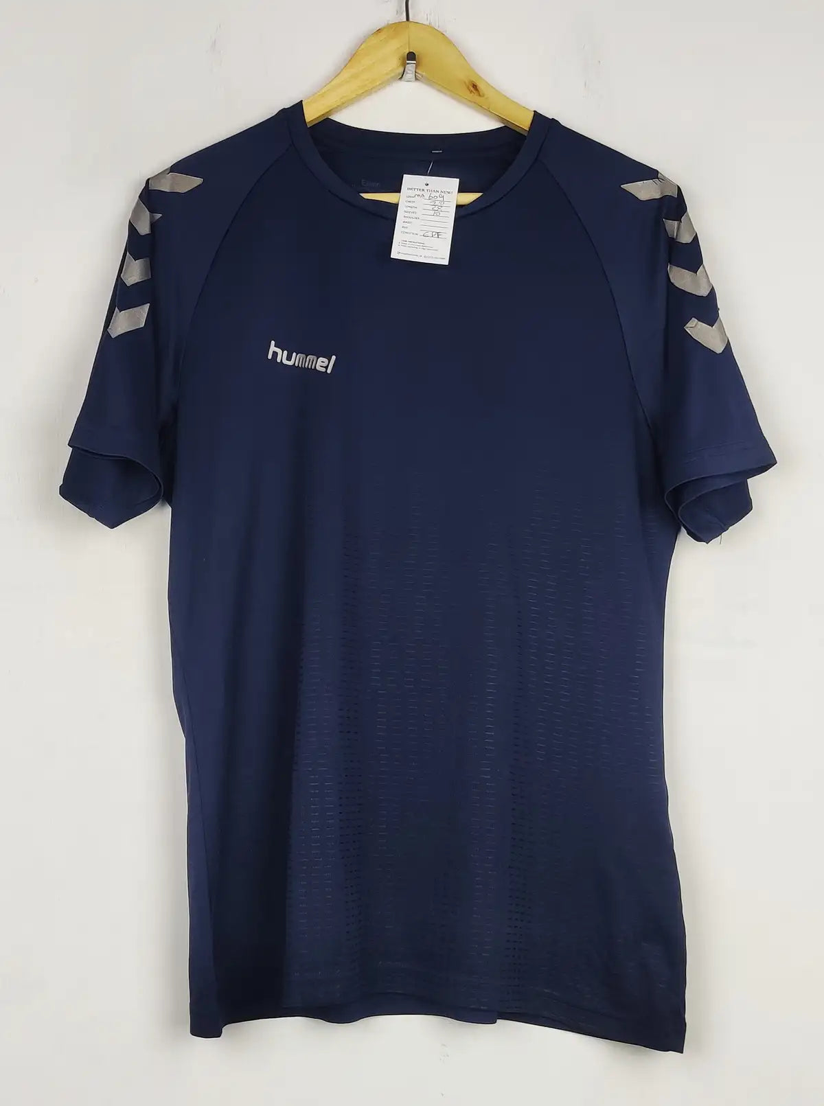 Buy online pre-used pre-loved 100% authentic & Original branded Hummel (MA-609) available in Pakistan. Top international brands avilable.
