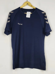 Buy online pre-used pre-loved 100% authentic & Original branded Hummel (MA-609) available in Pakistan. Top international brands avilable.