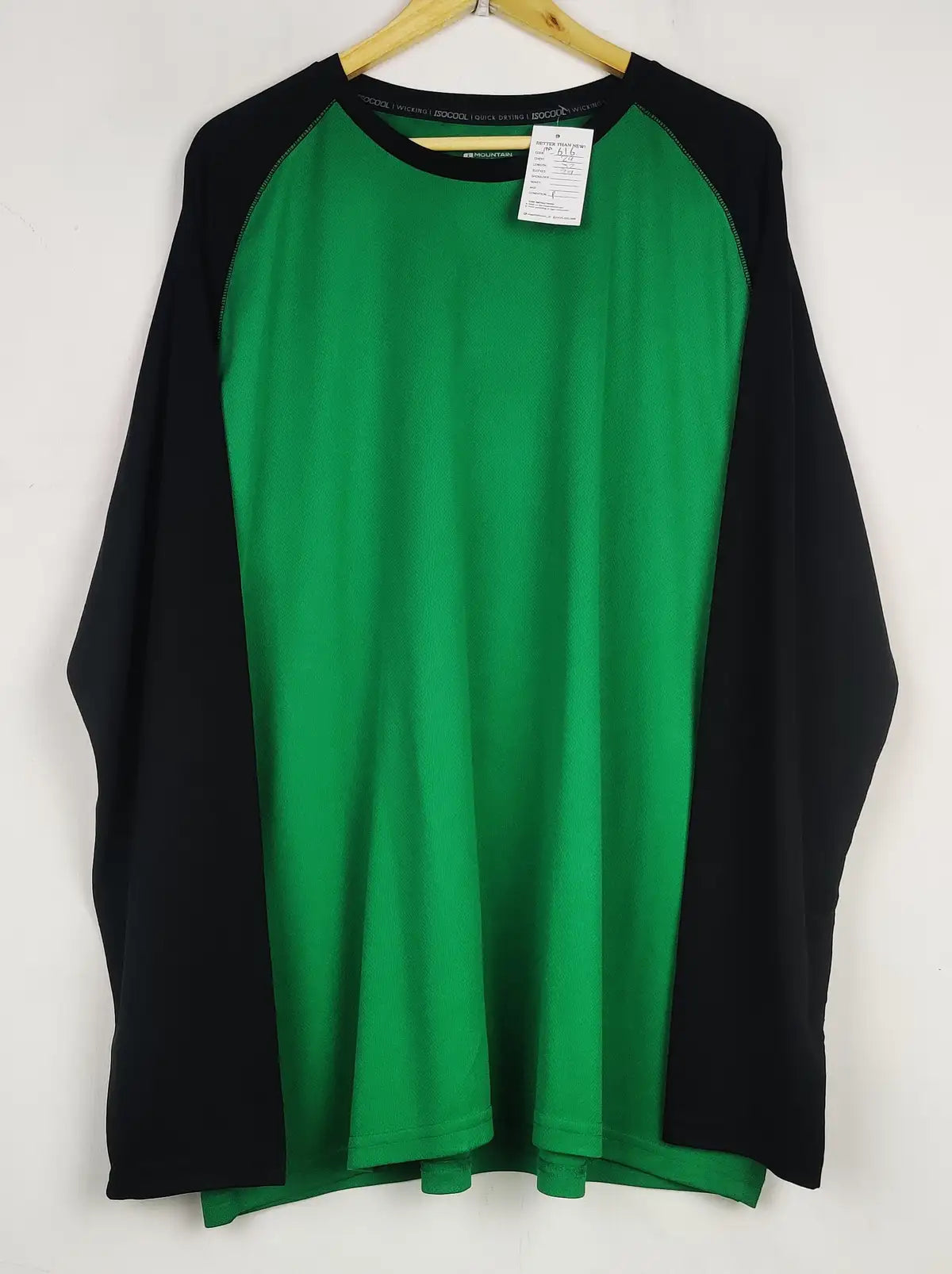 Buy online pre-used pre-loved 100% authentic & Original branded Mountain Warehouse (MA-616) available in Pakistan. Top international brands avilable.