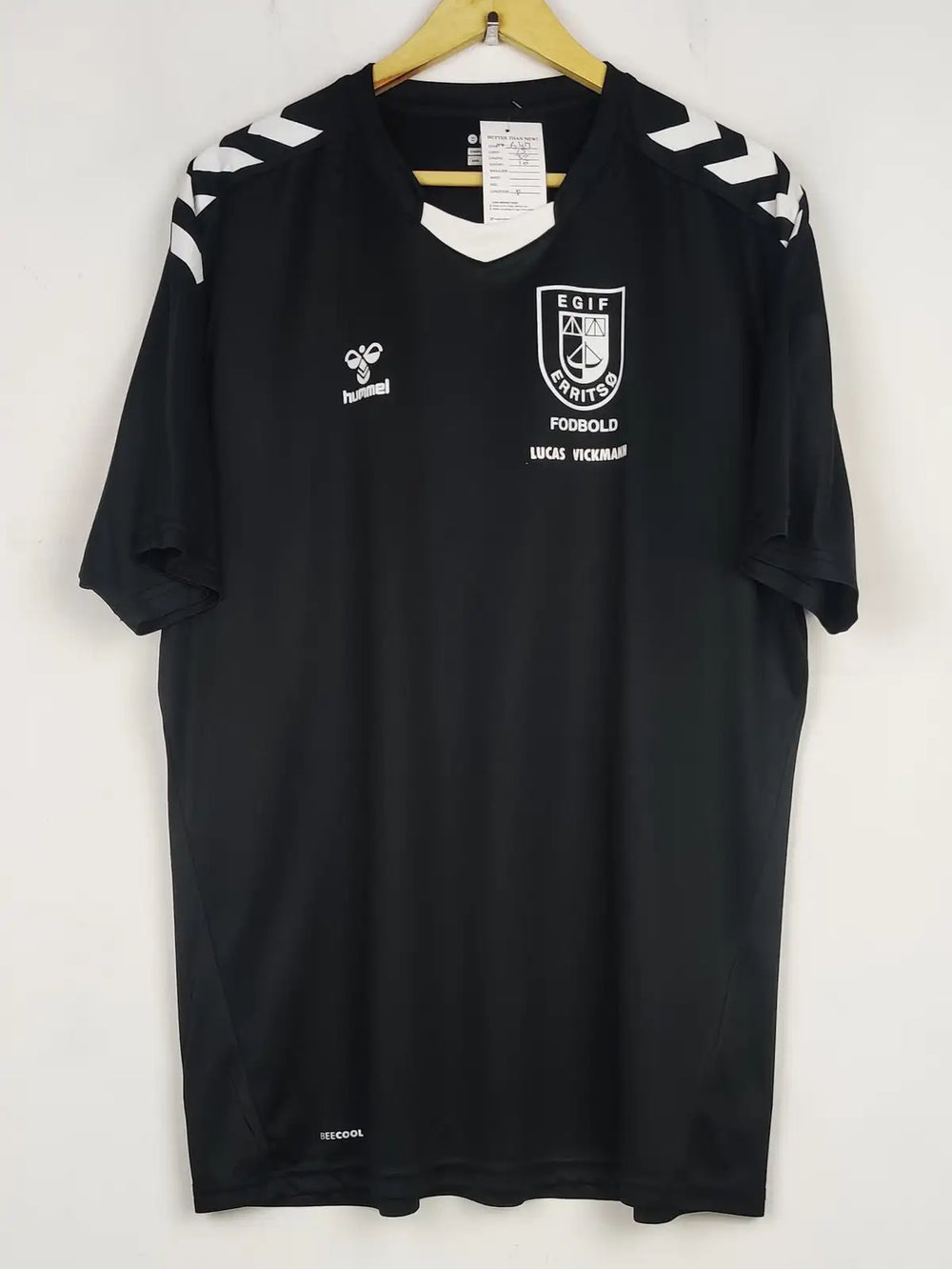 Buy online pre-used pre-loved 100% authentic & Original branded Hummel (MA-647) available in Pakistan. Top international brands avilable.