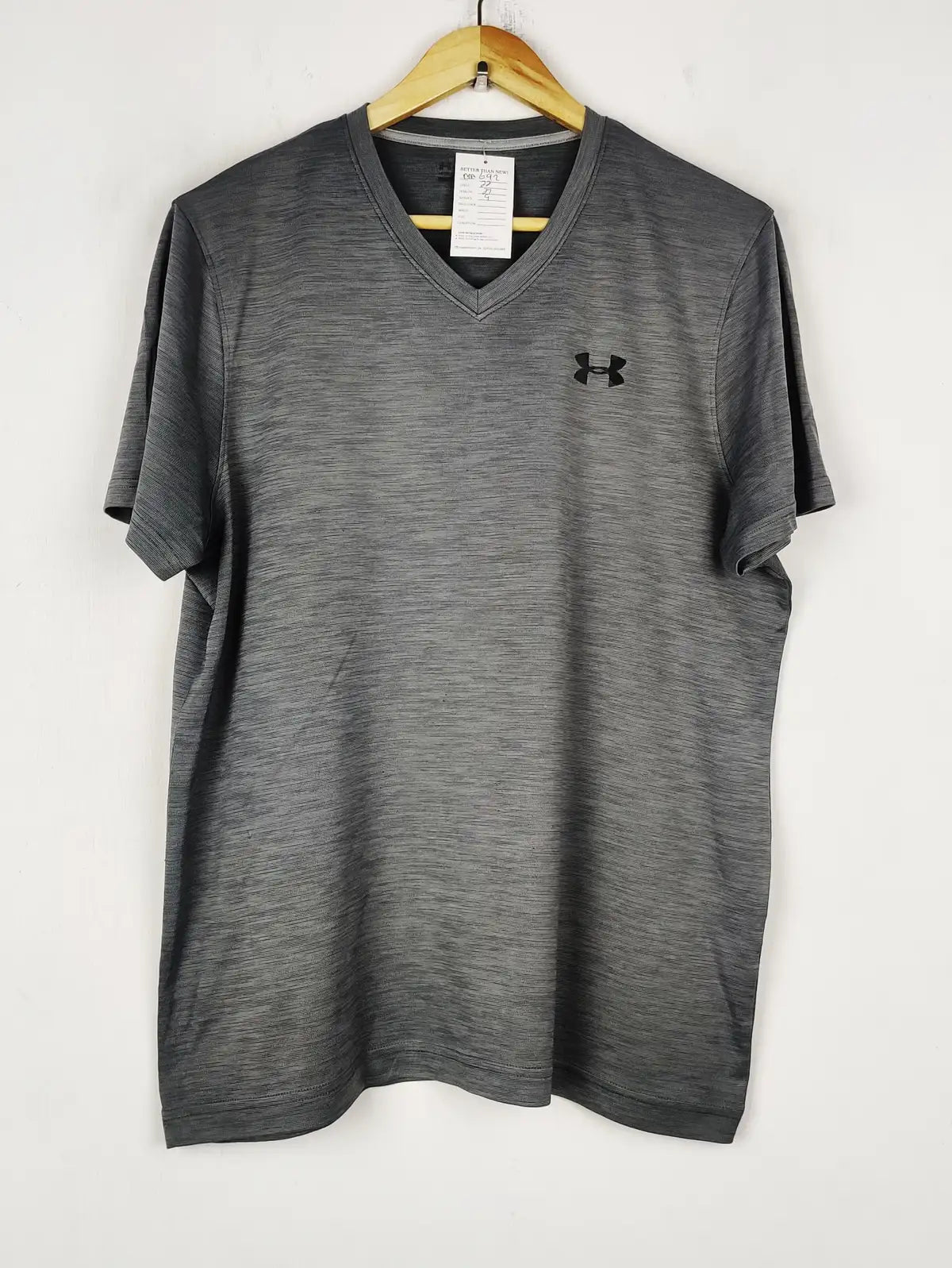 Buy online pre-used pre-loved 100% authentic & Original branded Underarmour (MA-692) available in Pakistan. Top international brands avilable.
