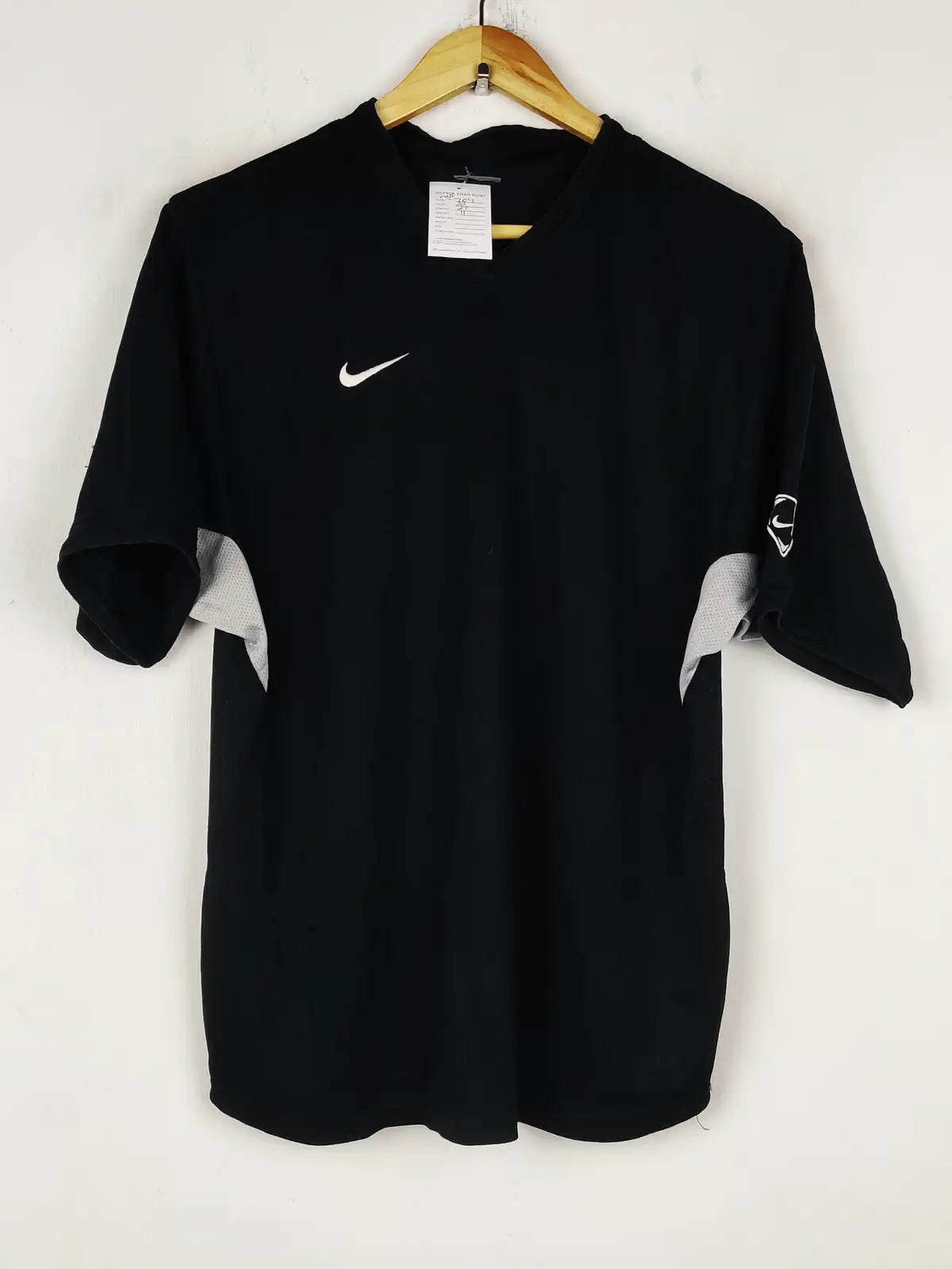 Buy online pre-used pre-loved 100% authentic & Original branded Unknown Brand (MA-704) available in Pakistan. Top international brands avilable.