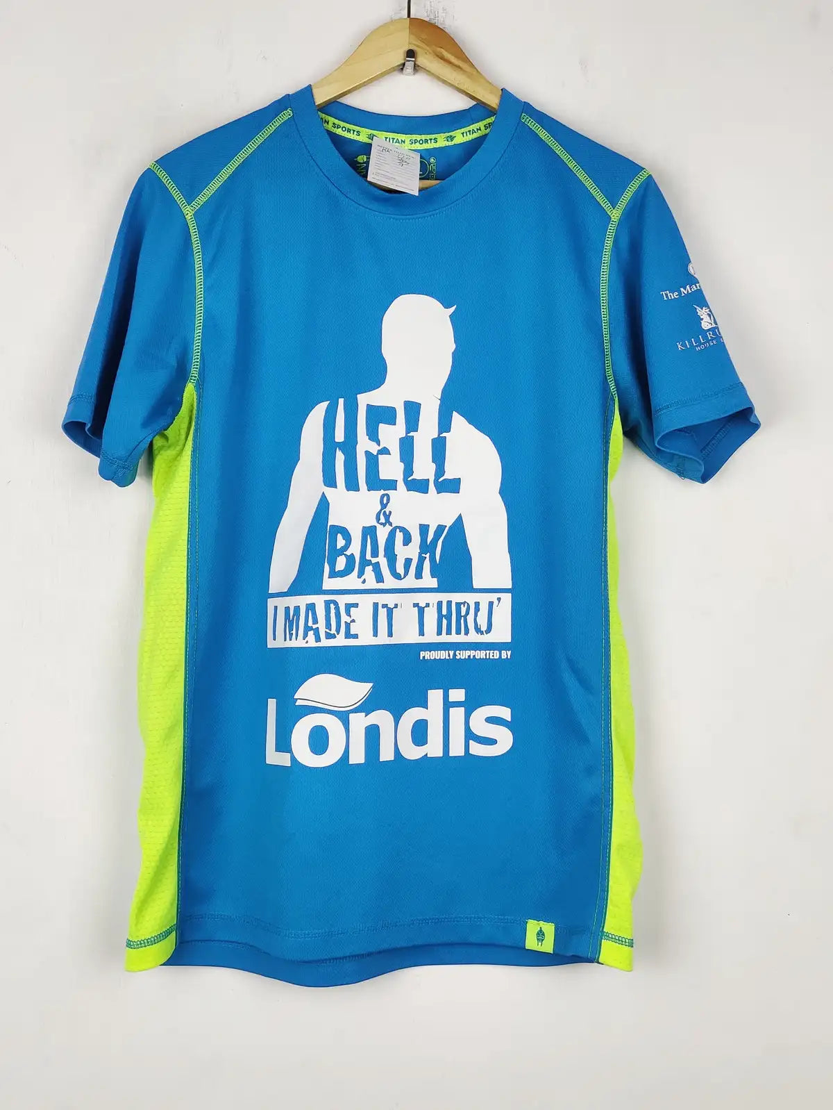 Buy online pre-used pre-loved 100% authentic & Original branded Titan Sports (MA-720) available in Pakistan. Top international brands avilable.