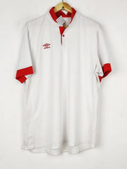 Buy online pre-used pre-loved 100% authentic & Original branded Umbro (MA-758) available in Pakistan. Top international brands avilable.