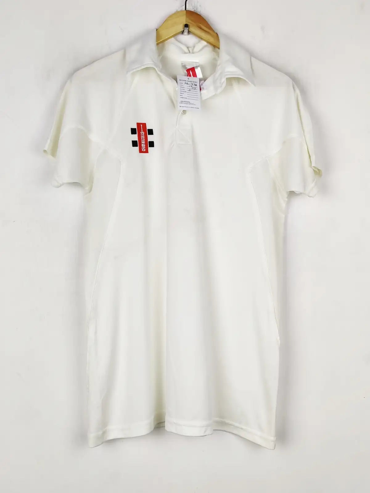 Buy online pre-used pre-loved 100% authentic & Original branded Gray Nicolls (MA-778) available in Pakistan. Top international brands avilable.