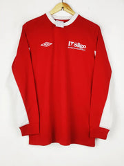 Buy online pre-used pre-loved 100% authentic & Original branded Umbro (MA-806) available in Pakistan. Top international brands avilable.