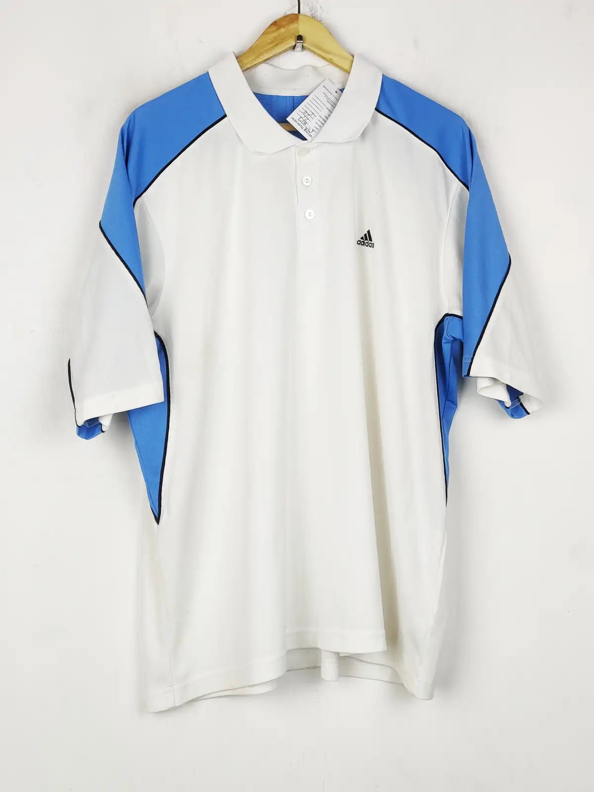 Buy online pre-used pre-loved 100% authentic & Original branded A.D.I.D.A.S (MA-817) available in Pakistan. Top international brands avilable.