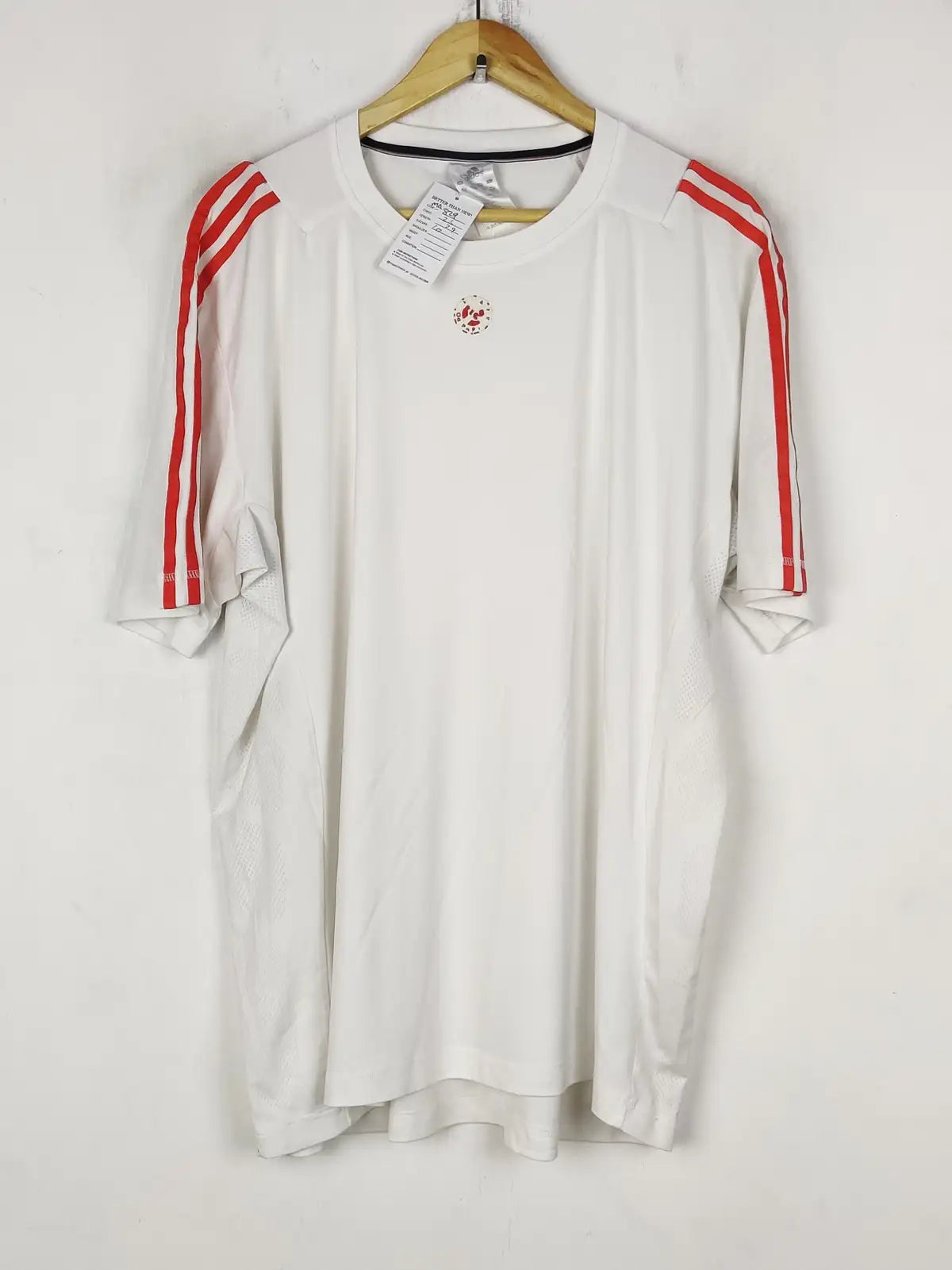 Buy online pre-used pre-loved 100% authentic & Original branded A.D.I.D.A.S (MA-829) available in Pakistan. Top international brands avilable.