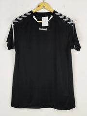 Buy online pre-used pre-loved 100% authentic & Original branded Hummel (MA-84) available in Pakistan. Top international brands avilable.