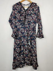 Buy online pre-used pre-loved 100% authentic & Original branded Unknown Brand (MF-05) available in Pakistan. Top international brands avilable.