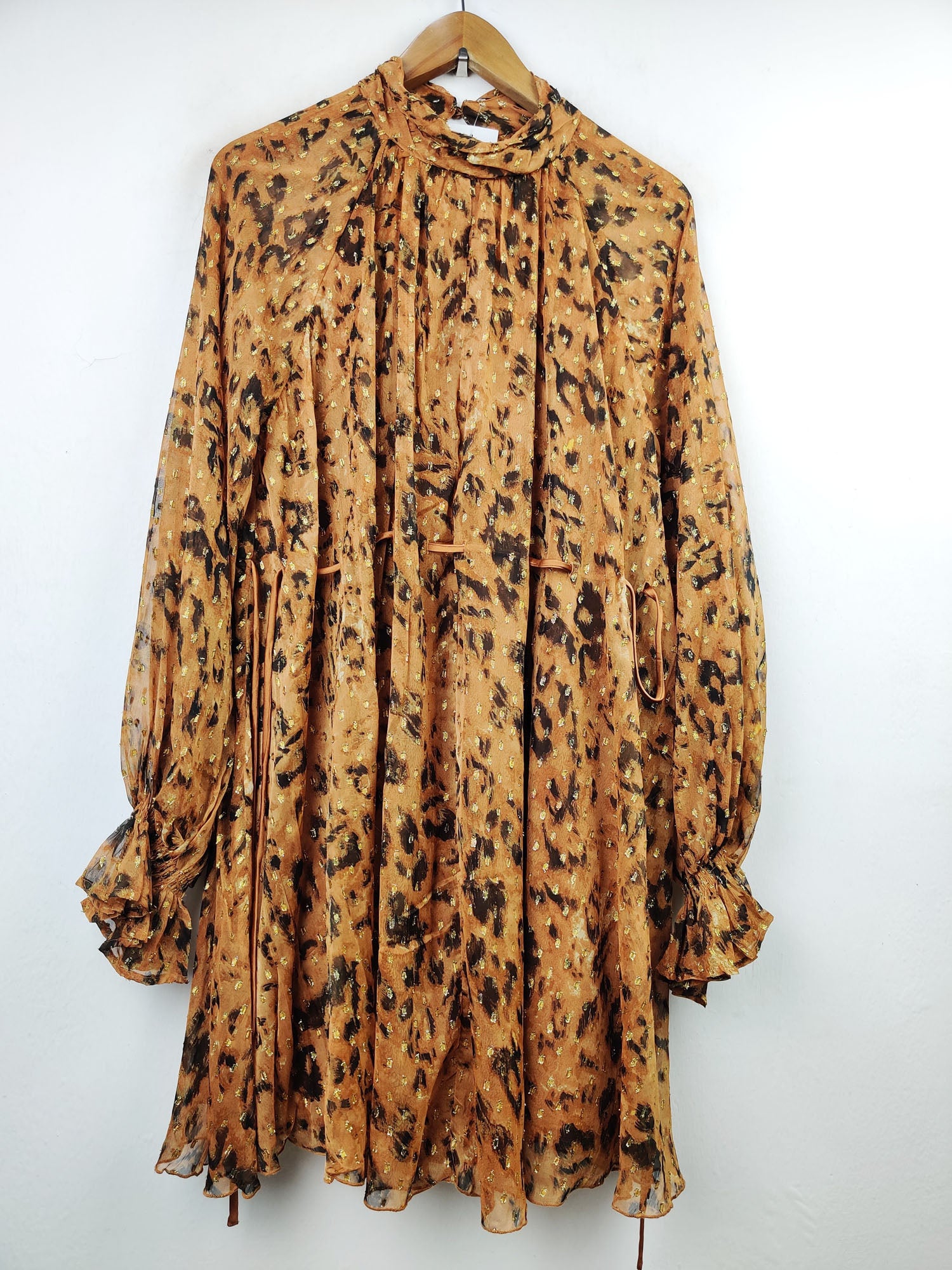 Buy online pre-used pre-loved 100% authentic & Original branded Asos (MF-1023) available in Pakistan. Top international brands avilable.