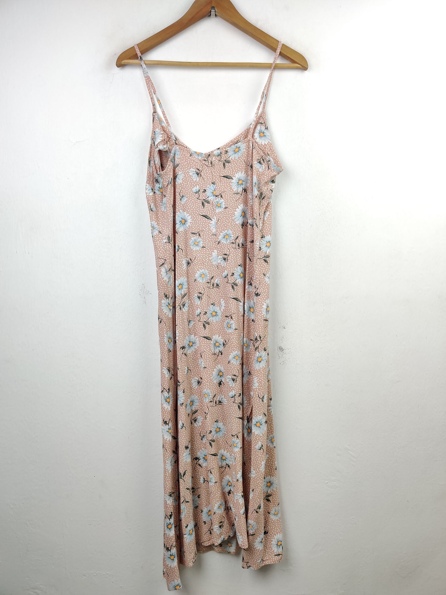 Buy online pre-used pre-loved 100% authentic & Original branded Primark (MF-1095) available in Pakistan. Top international brands avilable.