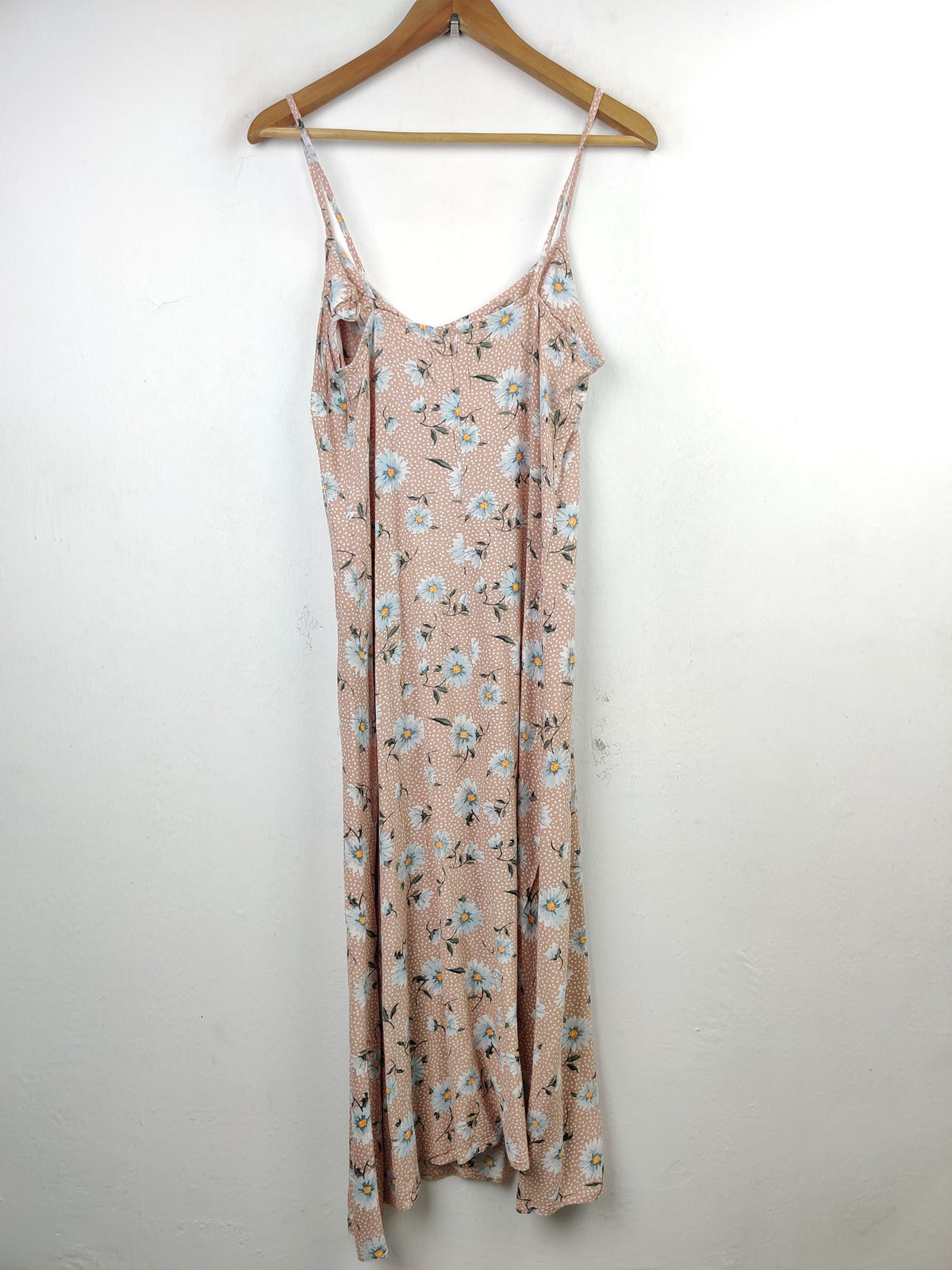 Buy online pre-used pre-loved 100% authentic & Original branded Primark (MF-1095) available in Pakistan. Top international brands avilable.