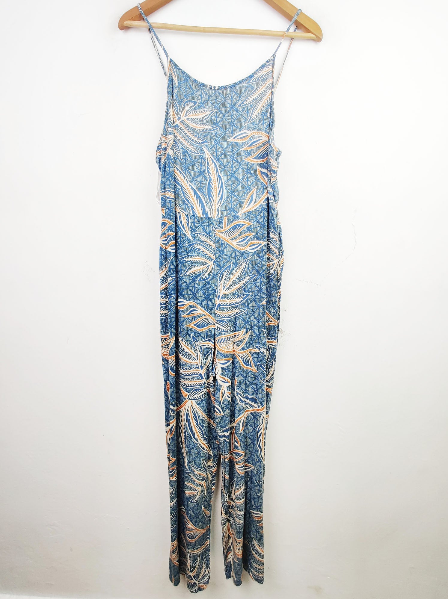 Buy online pre-used pre-loved 100% authentic & Original branded Primark (MF-1099) available in Pakistan. Top international brands avilable.