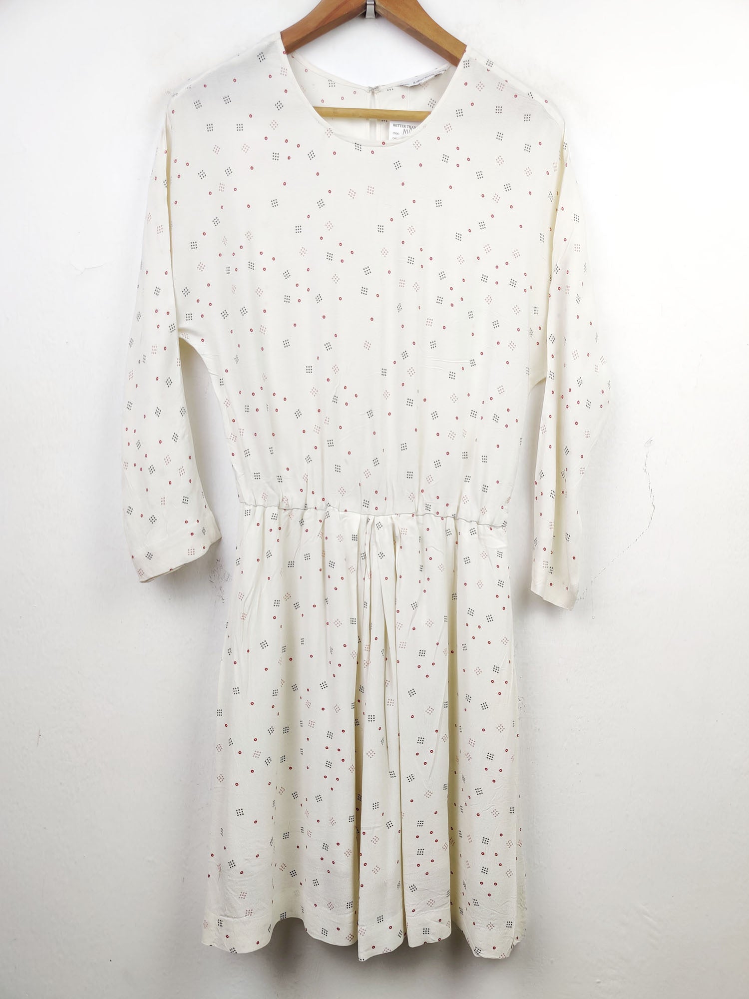 Buy online pre-used pre-loved 100% authentic & Original branded & Other Stories (MF-1116) available in Pakistan. Top international brands avilable.