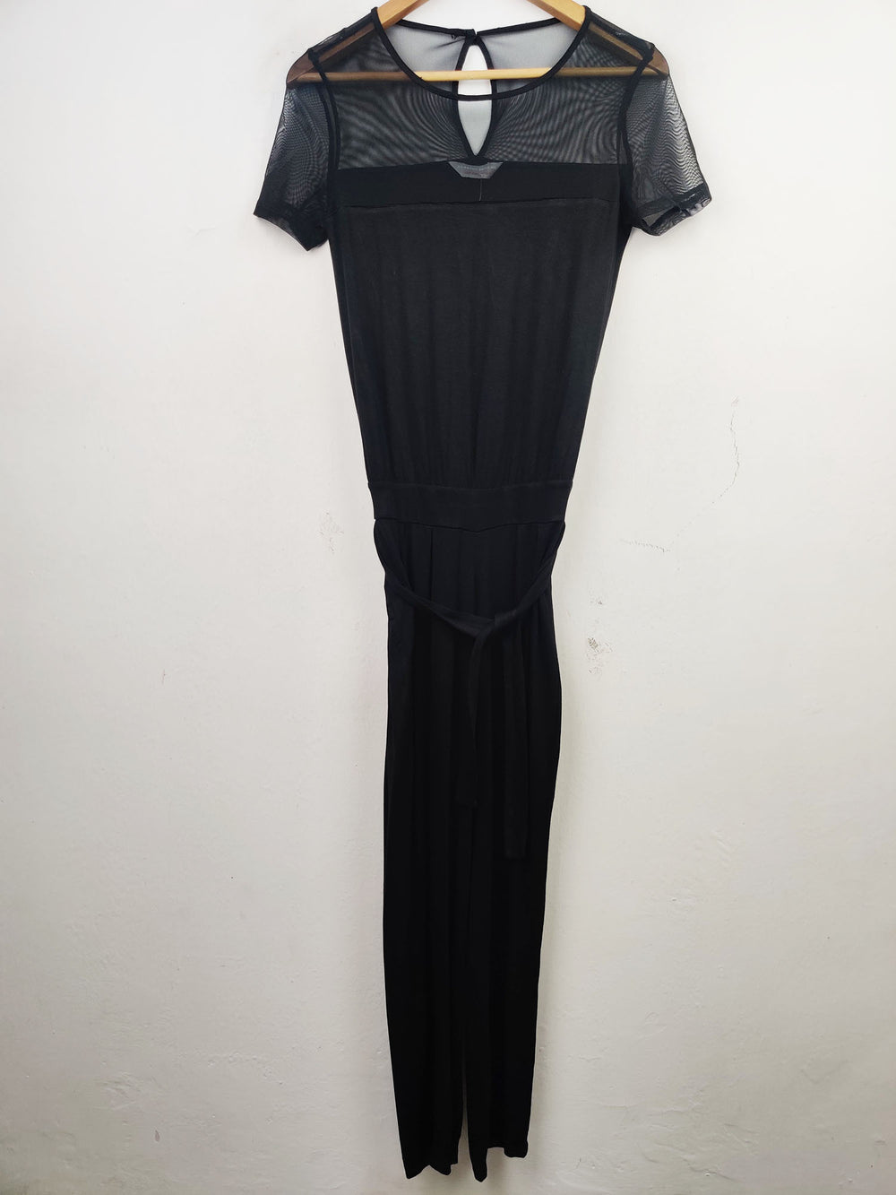 Buy online pre-used pre-loved 100% authentic & Original branded Dorothy Perkins (MF-1129) available in Pakistan. Top international brands avilable.