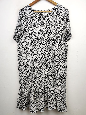 Buy online pre-used pre-loved 100% authentic & Original branded Shein (MF-1171) available in Pakistan. Top international brands avilable.