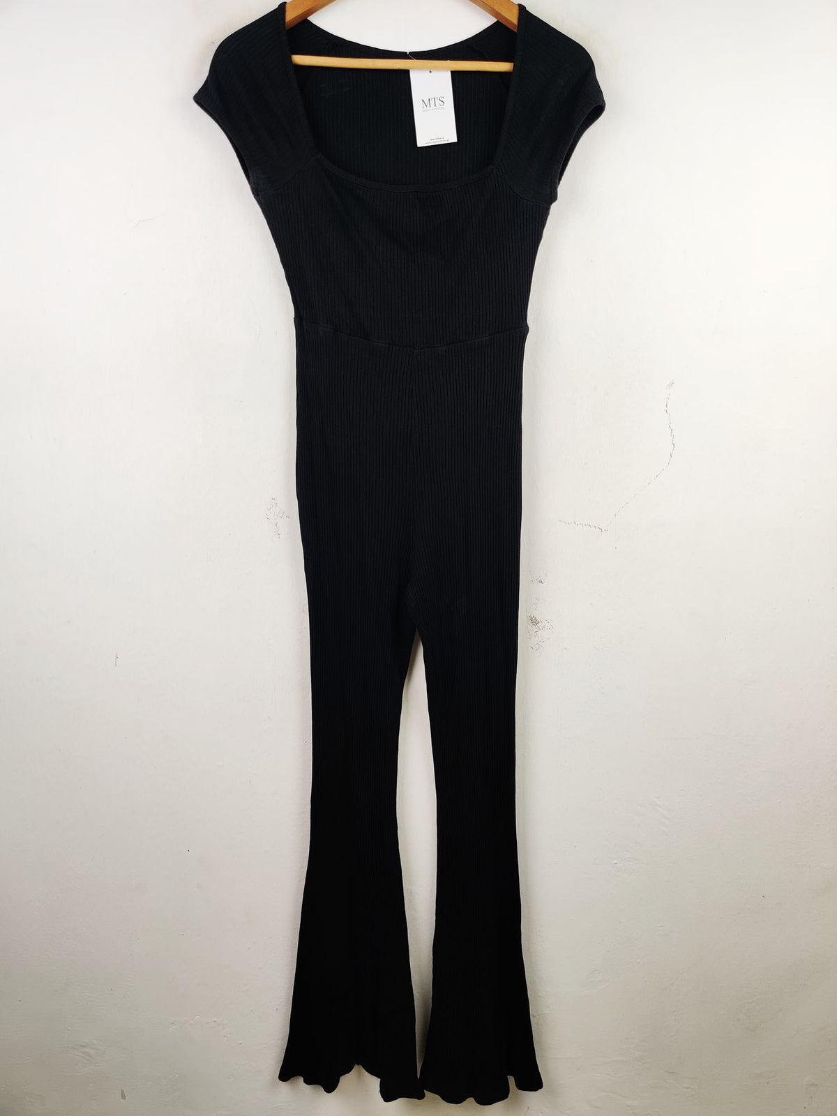 Buy online pre-used pre-loved 100% authentic & Original branded Shein (MF-1197) available in Pakistan. Top international brands avilable.