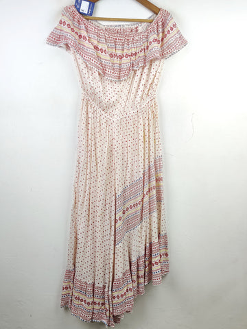 Buy online pre-used pre-loved 100% authentic & Original branded S.R Fashion (MF-1215) available in Pakistan. Top international brands avilable.