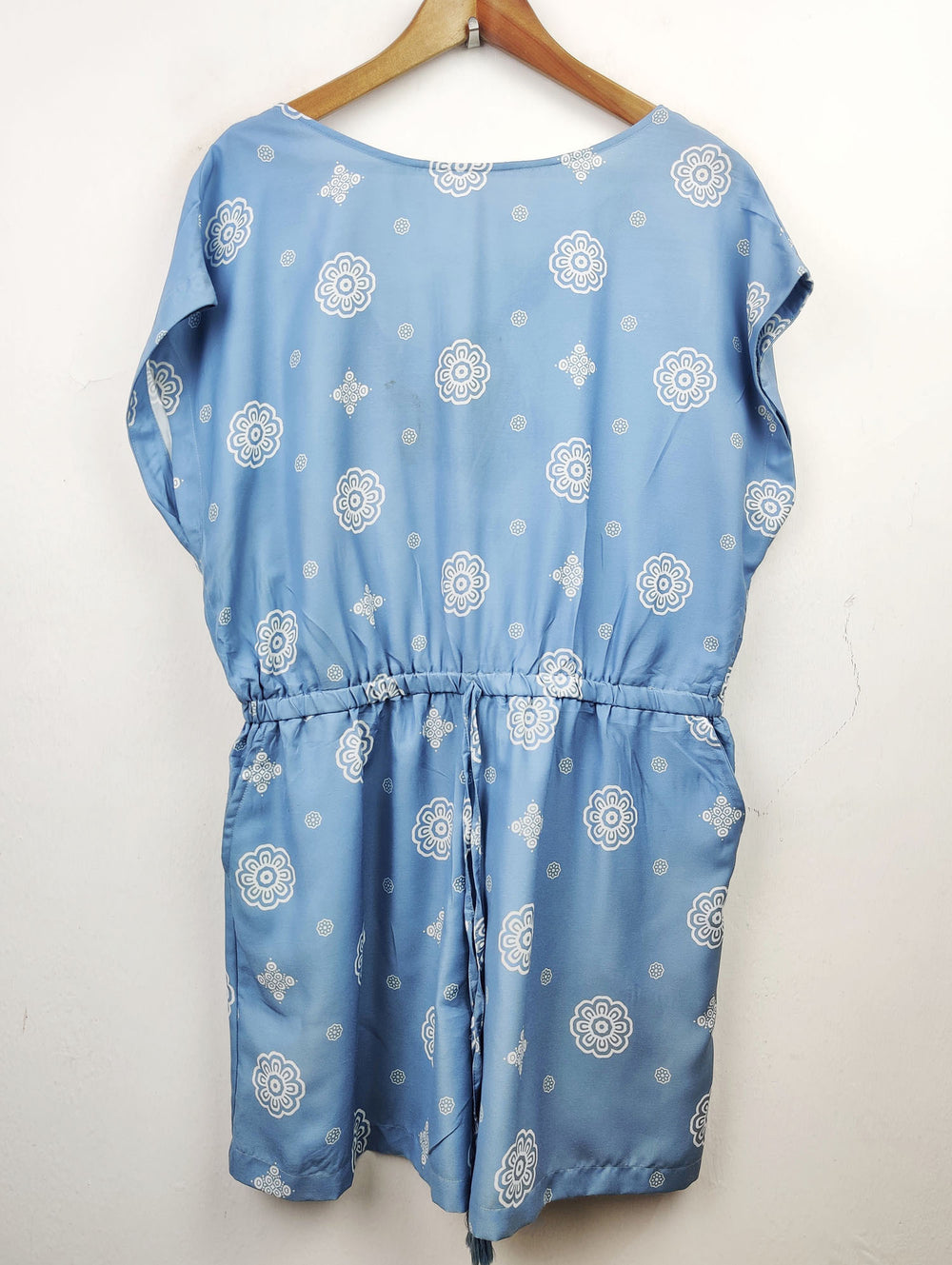 Buy online pre-used pre-loved 100% authentic & Original branded Sugar Lane (MF-1248) available in Pakistan. Top international brands avilable.