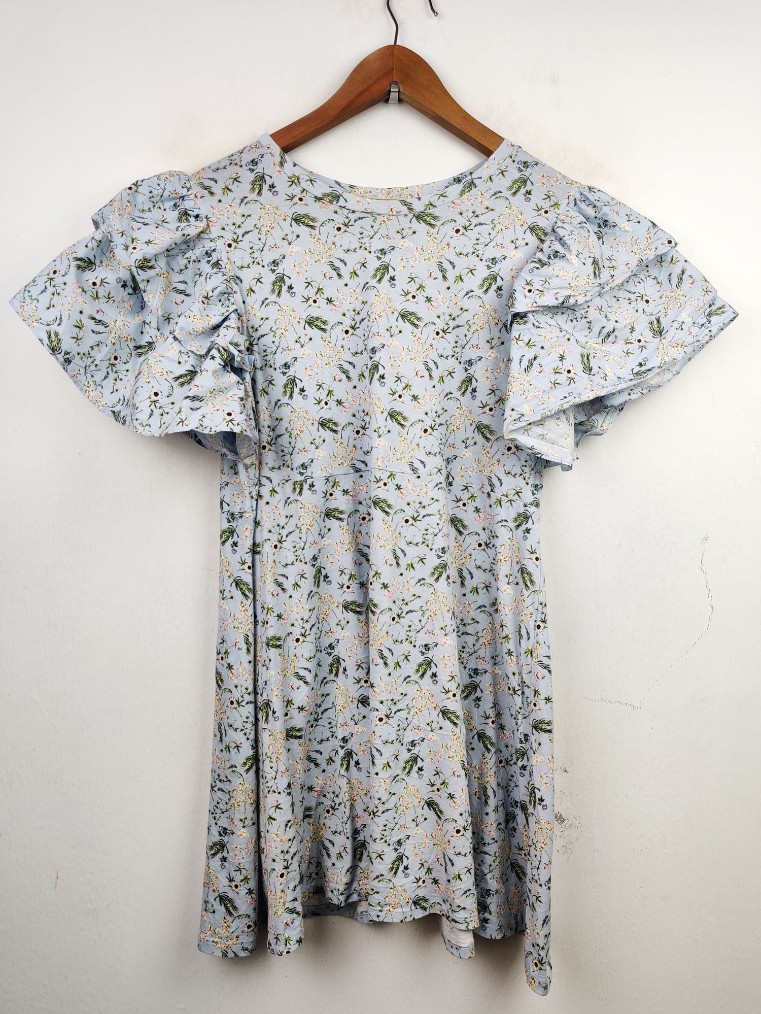 Buy online pre-used pre-loved 100% authentic & Original branded Zara (MF-1256) available in Pakistan. Top international brands avilable.